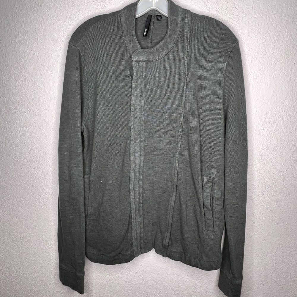 Joe's Jacket - Picture 5 of 7